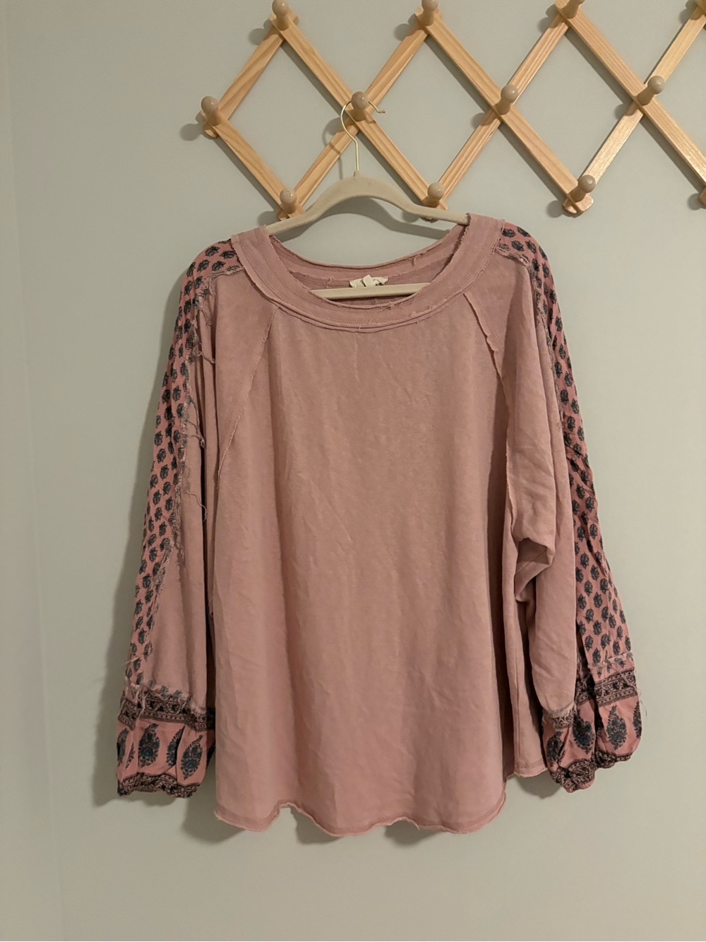 Easel Light Pink Boho Long Sleeve Top size Large